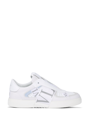 Sneakers in White Leather VALENTINO